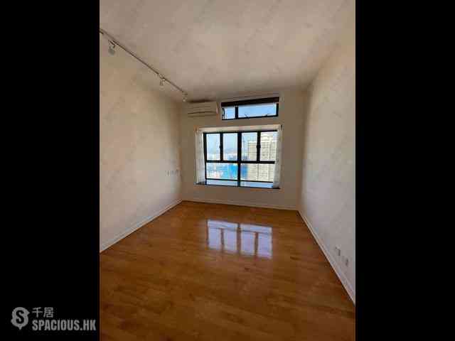 Mid Levels Central - Scenecliff Block 2 02