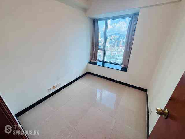 West Kowloon - Sorrento 05