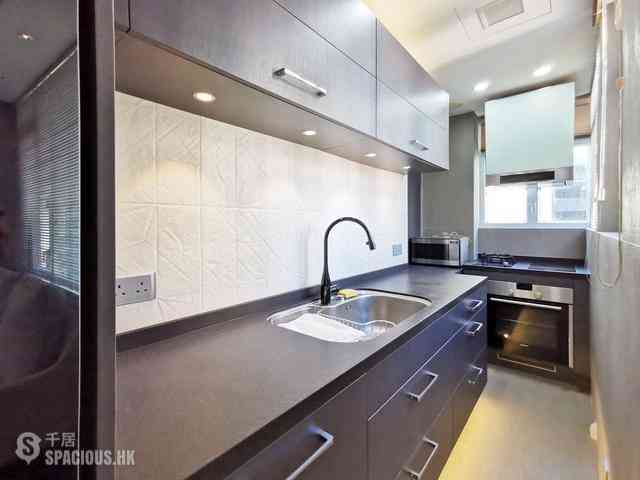 Causeway Bay - Pak Tak Building 05
