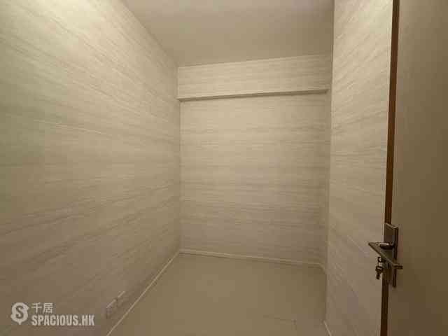 Causeway Bay - Paterson Building Block D 15