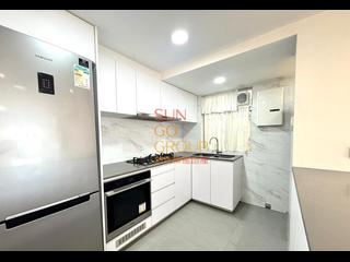 Mid Levels West - Realty Gardens 11