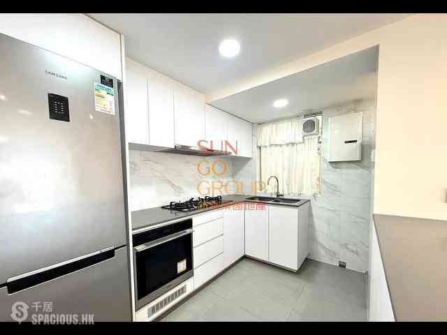 Mid Levels West - Realty Gardens 11