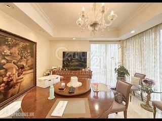 The Peak - Sunshine Villa 07