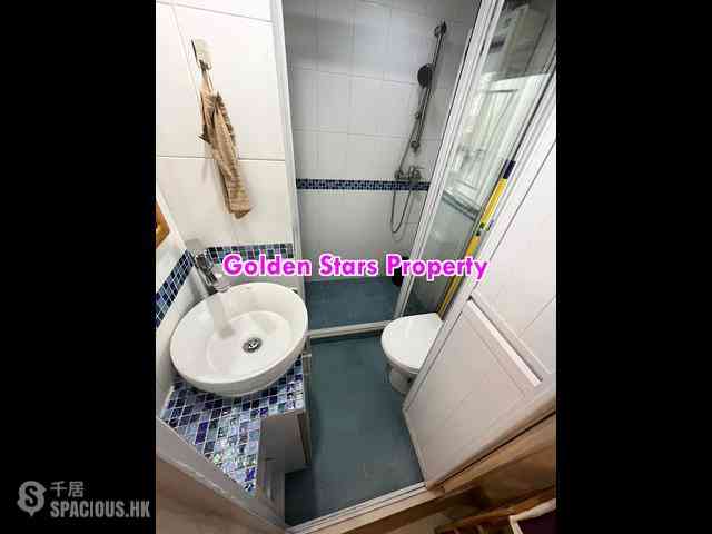 Sai Ying Pun - Wing Lee Building 02