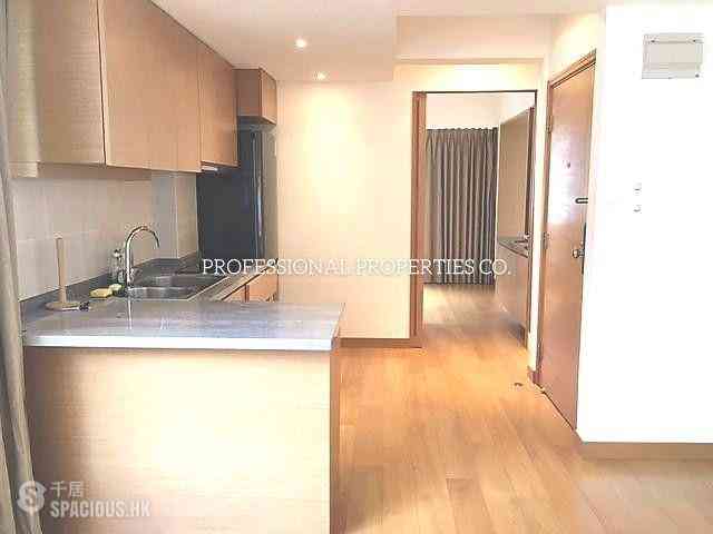 Soho - Kwan Fat Building (House) 02