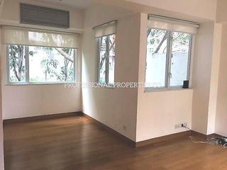 Soho - Kwan Fat Building (House) 05