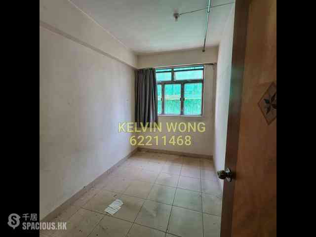 Yau Ma Tei - Lai Shing Building 04