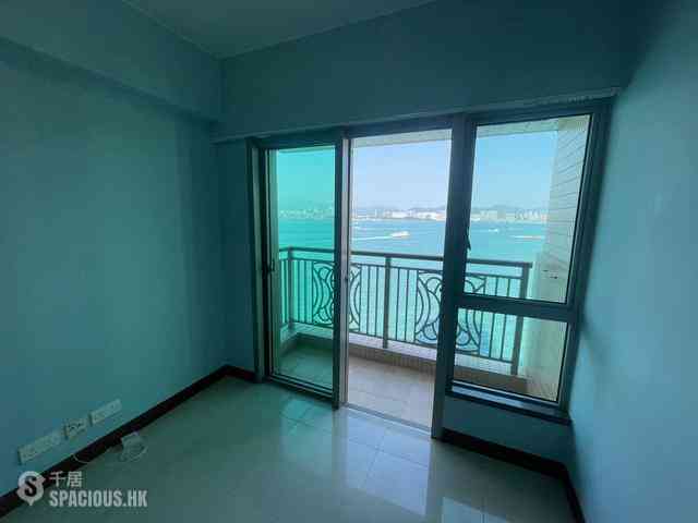 Kennedy Town - The Merton Tower 1 03
