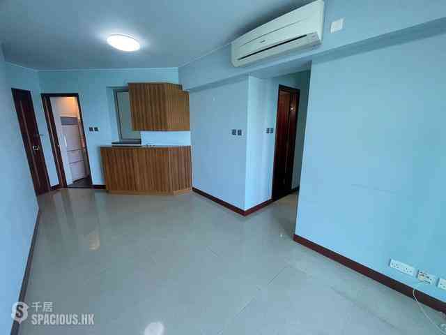 Kennedy Town - The Merton Tower 1 04
