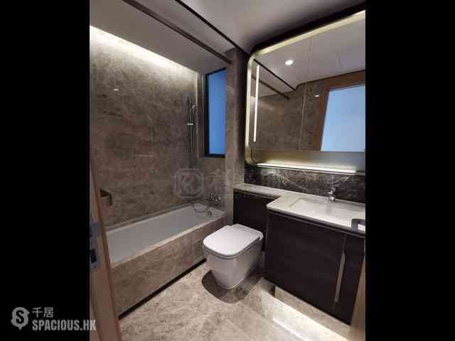 Wong Chuk Hang - The Southside Phase 2 La Marina Tower 2A 06
