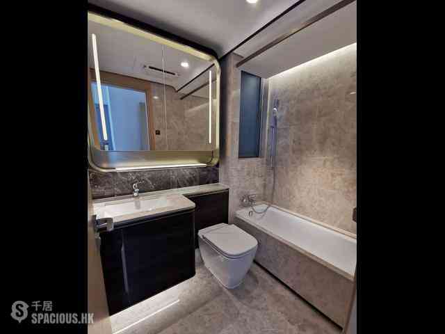 Wong Chuk Hang - The Southside Phase 2 La Marina Tower 2A 08