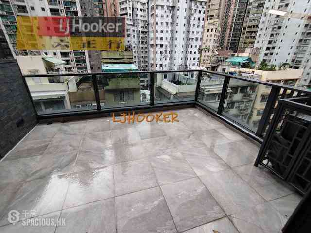 Sai Ying Pun - The Queens 01