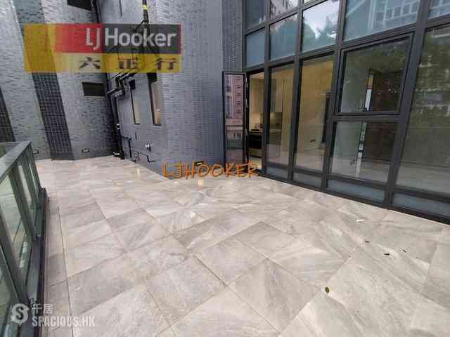Sai Ying Pun - The Queens 04
