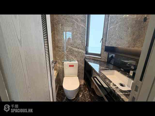 Wong Chuk Hang - The Southside Phase 3C Blue Coast II Tower 5 06