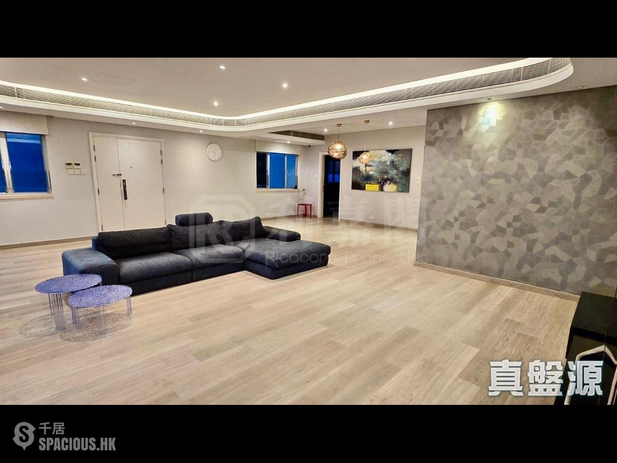 山顶 - Guildford Court 01