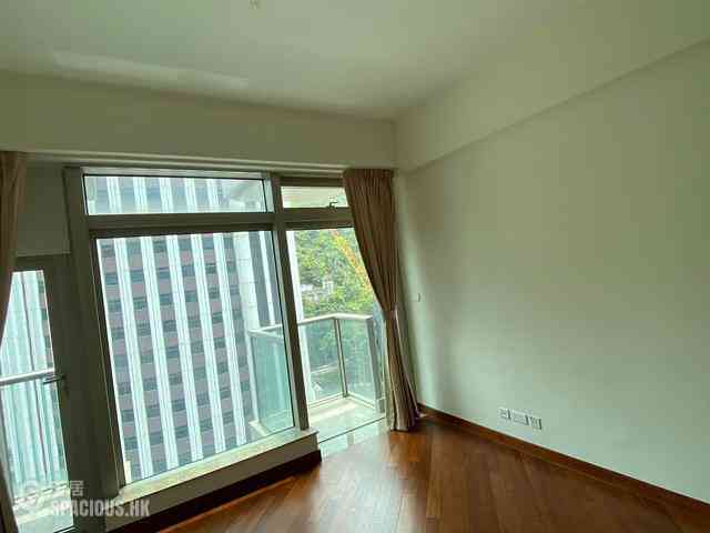 Wan Chai - The Avenue Phase 2 03