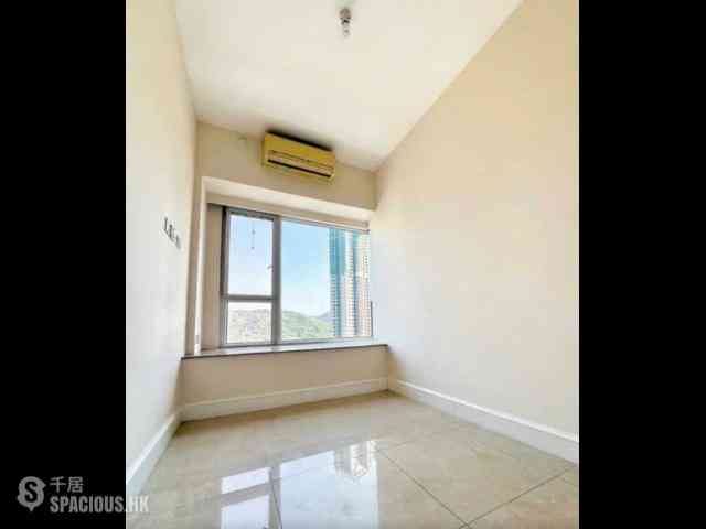 Lohas Park - Lohas Park Phase 1 The Capitol Tower 6 06