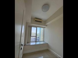 Lohas Park - Lohas Park Phase 1 The Capitol Tower 6 07