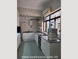 Happy Valley - Antonia House 02