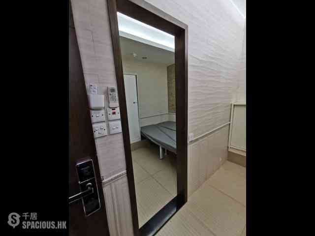 Mong Kok - Sincere House 01