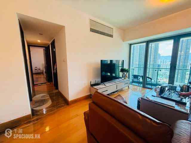 West Kowloon - The Harbourside 01