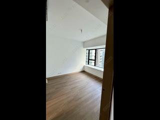 Mid Levels Central - 62B, Robinson Road 02