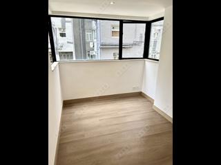 Mid Levels Central - 62B, Robinson Road 04