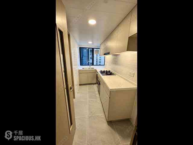 Mid Levels Central - 62B, Robinson Road 05