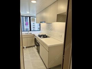 Mid Levels Central - 62B, Robinson Road 06