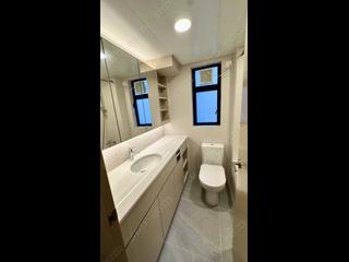Mid Levels Central - 62B, Robinson Road 09