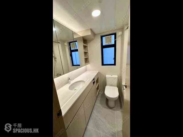 Mid Levels Central - 62B, Robinson Road 09