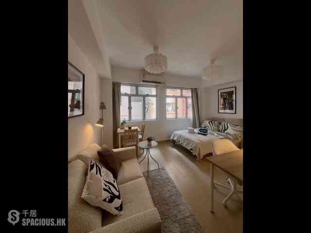 Sai Ying Pun - 21, Mui Fong Street 01