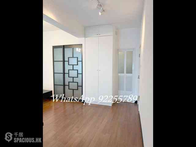 Sheung Wan - Man Bond Building 03