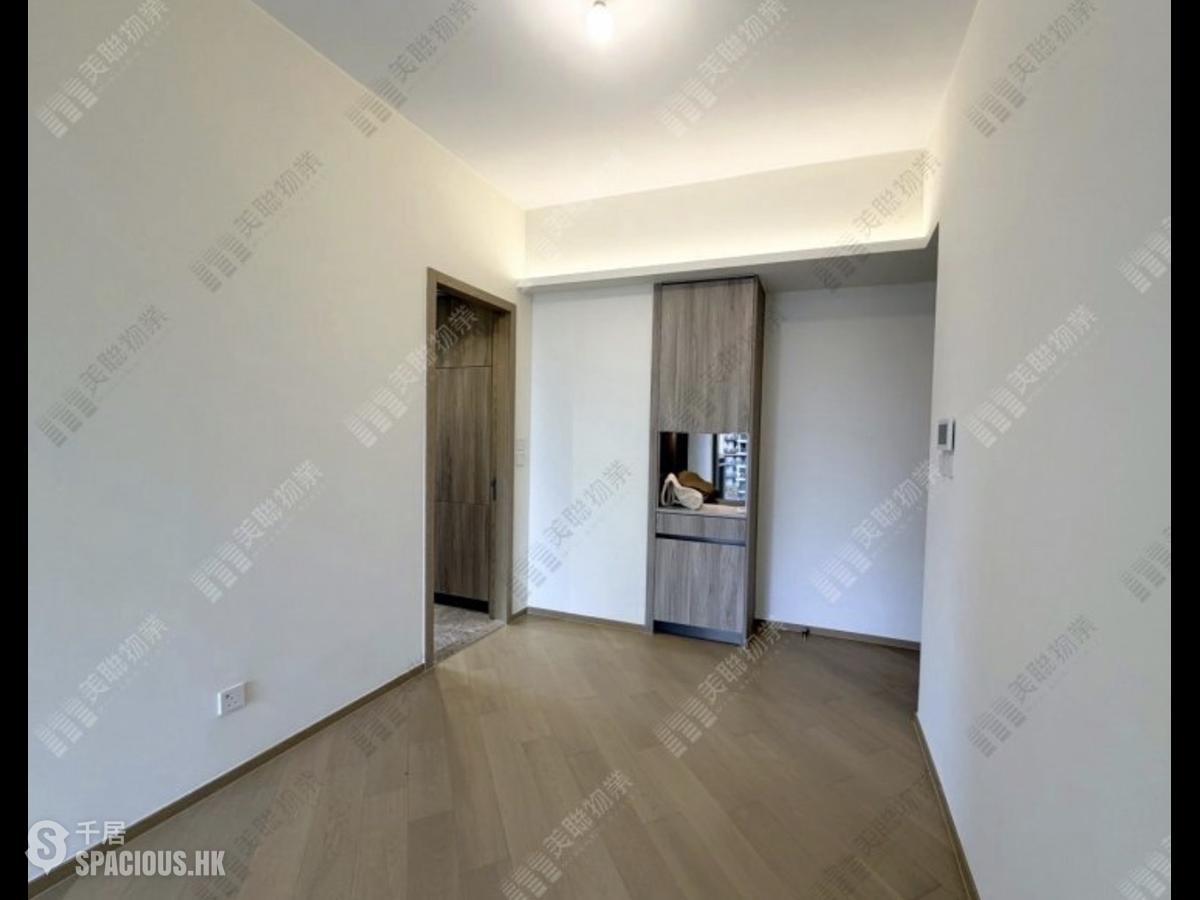 Lohas Park - Lohas Park Phase 11D Villa Garda III Block 3A 01