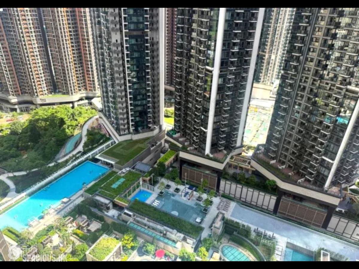 Lohas Park - Lohas Park Phase 11C Villa Garda II Tower 2B 01