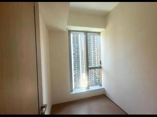 Lohas Park - Lohas Park Phase 11C Villa Garda II Tower 2B 03