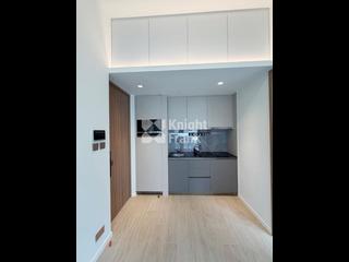 Sai Ying Pun - Des Voeux W Residence 02