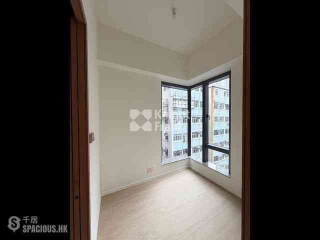 Sai Ying Pun - Des Voeux W Residence 05