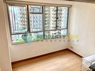 Mid Levels West - Skyview Cliff 06
