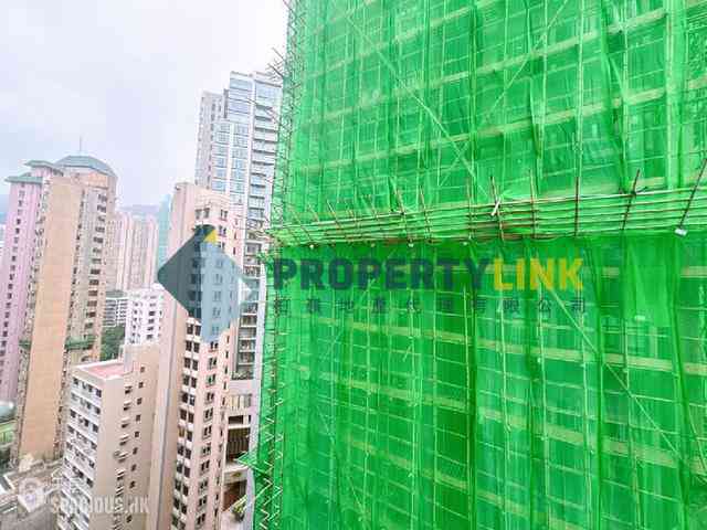 Mid Levels West - 18 Mosque Street 03