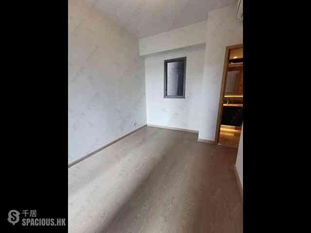 Wong Chuk Hang - The Southside Phase 2 La Marina Tower 2A 06