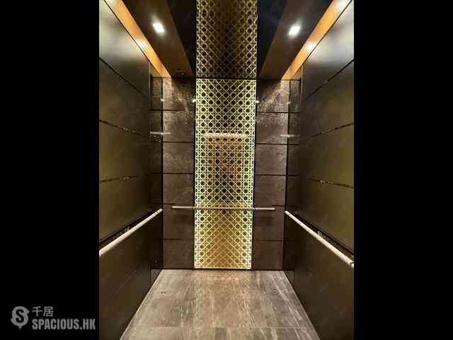 Sai Ying Pun - King's Hill 06