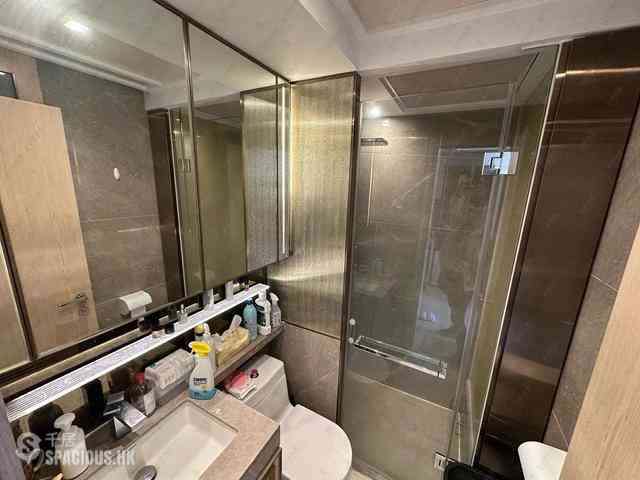 Sai Ying Pun - King's Hill 07
