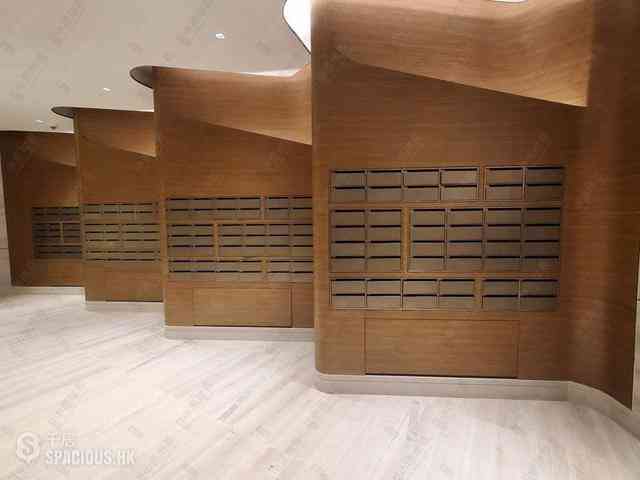 Wong Chuk Hang - The Southside Phase 2 La Marina Tower 2B 06
