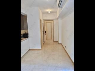Sai Ying Pun - 63, Pokfulam Amber House (Tower 1) 08