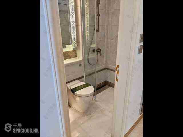Sai Ying Pun - 63, Pokfulam Amber House (Tower 1) 09