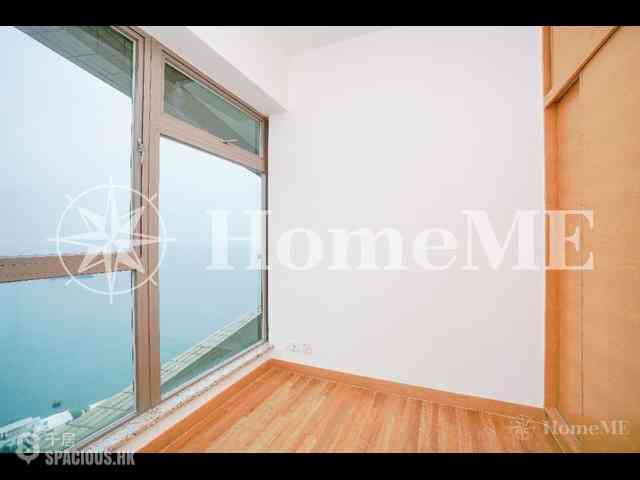 Pok Fu Lam - Villas Sorrento 04