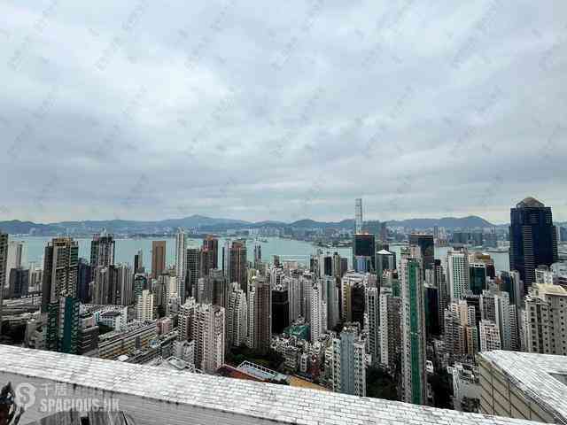 Mid Levels West - Hong Kong Garden 10