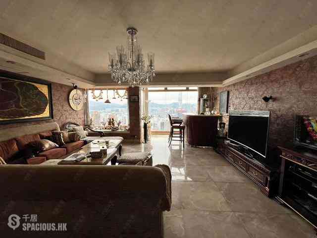 Mid Levels West - Hong Kong Garden 15