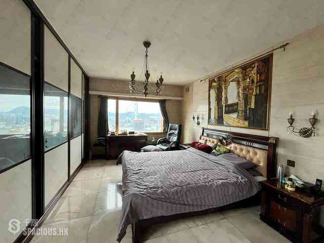 Mid Levels West - Hong Kong Garden 19